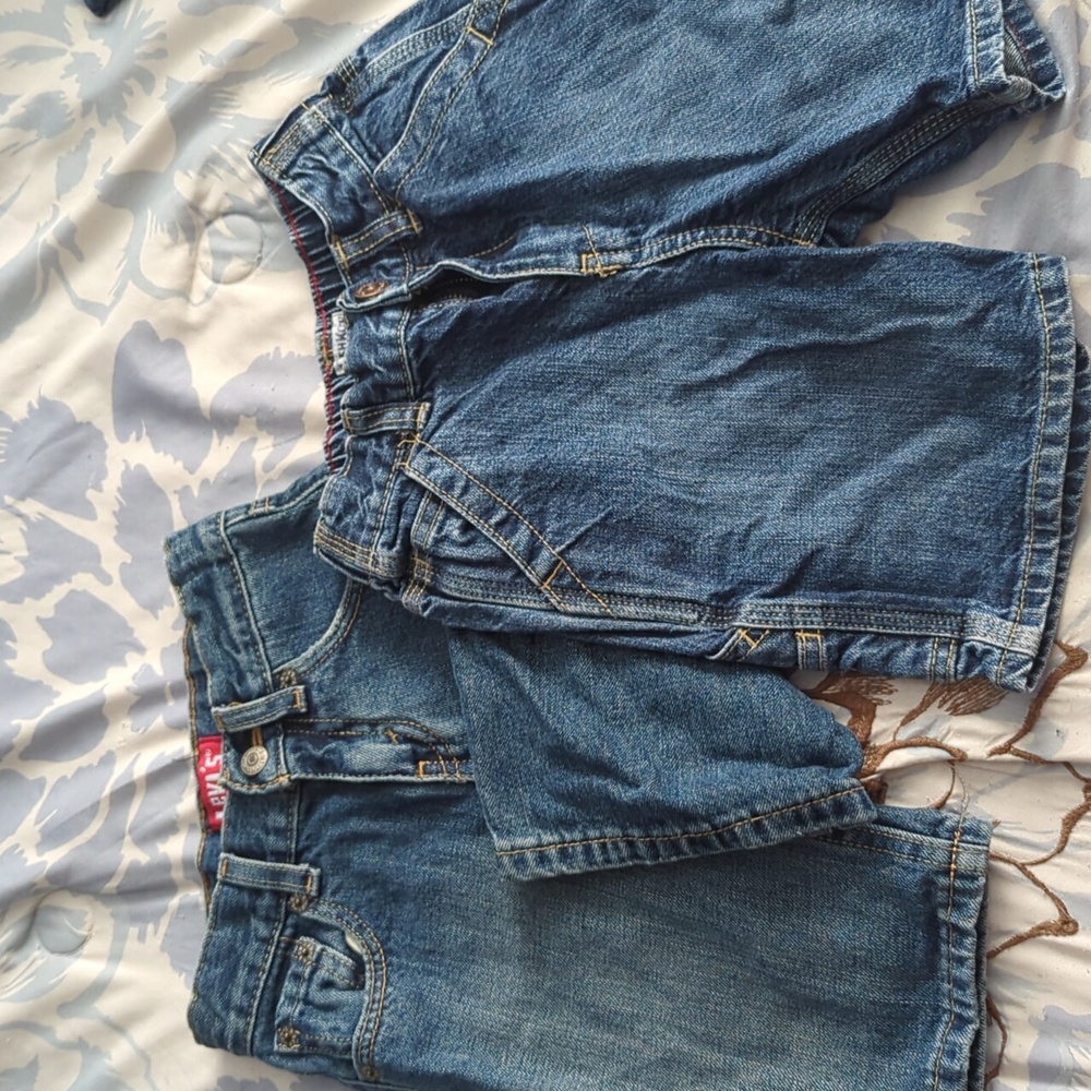 Two pairs of boys jean shorts. Size 4t. Levi's & OshKosh.